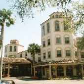 Inn On The Lakes