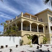 Beautiful secluded Island House With A Mediterranean/Coastal Feel