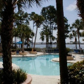 Bay Pointe Hotel