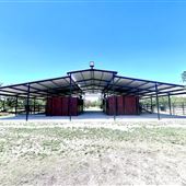 Happy Ranch and Farm House with horses, stables and Mango trees